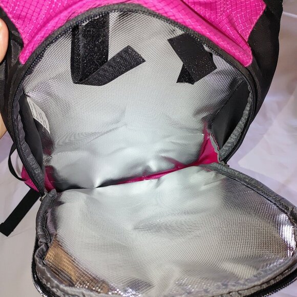 Hydration Pack Hiking Water Backpack - Miracol Insulated Water Bag - Picture 5 of 7